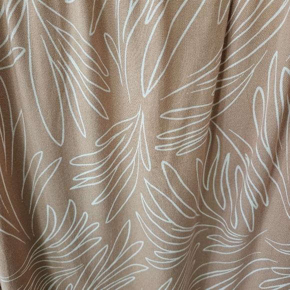 Able Joyce Smocked Midi Dress Size 3X, Blush Linework, 100% Viscose, Peasant - Picture 4 of 9